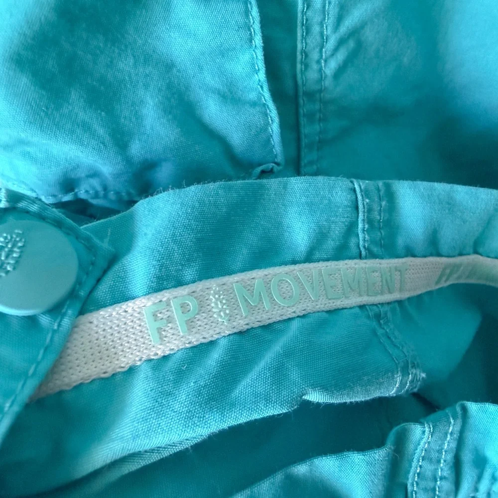 Free People Movement Mesmerize Me Solid Pants Size Medium in Poolside PreLoved - Picture 5 of 8